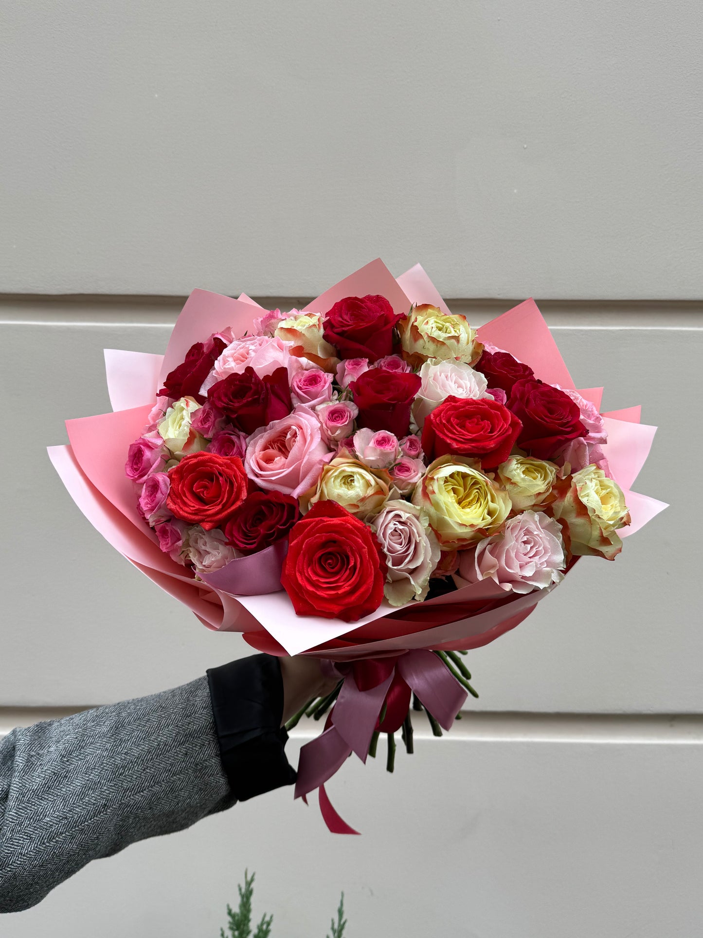 Букет из разных роз