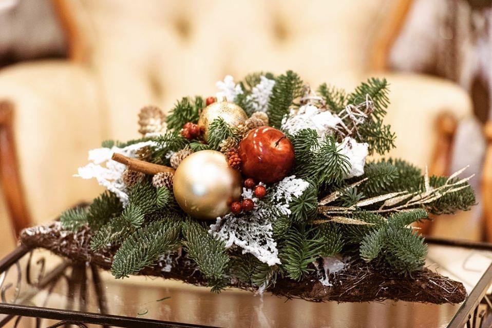 Kalėdine dekoracija - Gėlių pristatymas Vilniuje