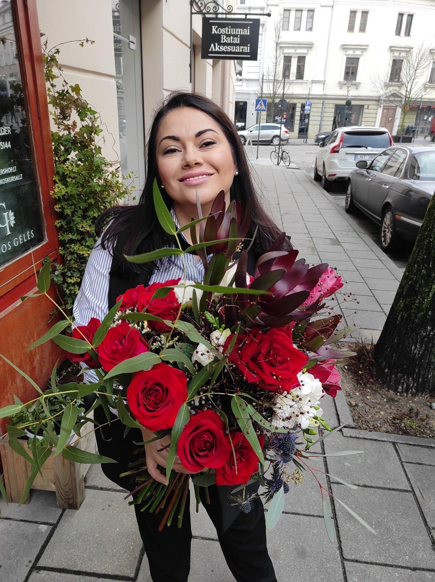 Žiemiška klasikinė puokštė - Gėlių pristatymas Vilniuje - Flower shop Vilnius