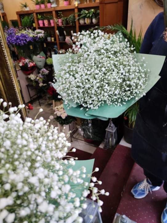 Puokštė iš gipsofilijos - Gėlių pristatymas. Inesa Borkovska