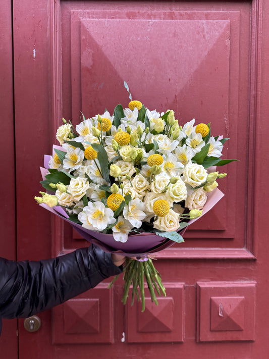 Cream-colored bouquet